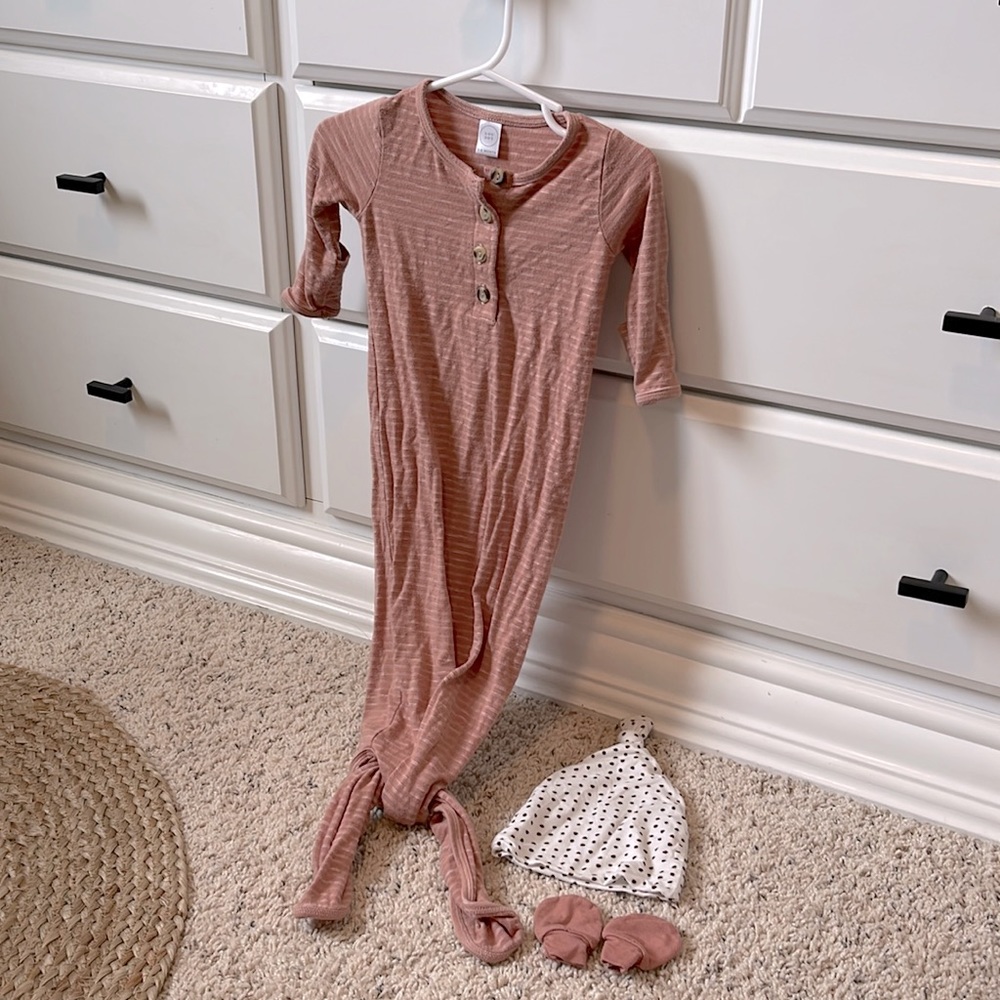 Lou Lou bundle of gown, mitts and hat